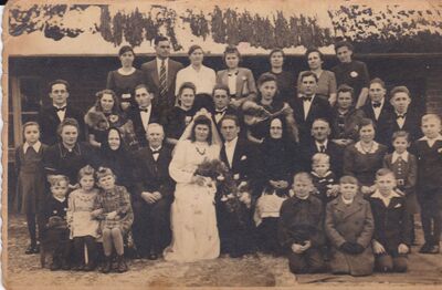 wesele w rodzinie Kalwar w Leboszowicach, z albumu pani Zofii Kaiser
