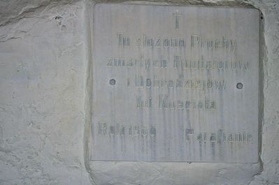 tablica w krypcie kościoła, gdzie złozono szczątki fundatorów kościoła i właścicieli Pilchowic hrabiów Wengerskich
